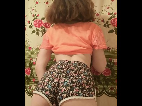 ❤️ Szexi fiatal csaj vetkőzteti le a rövidnadrágját a kamera előtt. ❤❌ Baszás videó at hu.niceporn-tv.ru ️❤